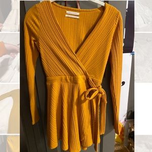 Urban cute yellow romper